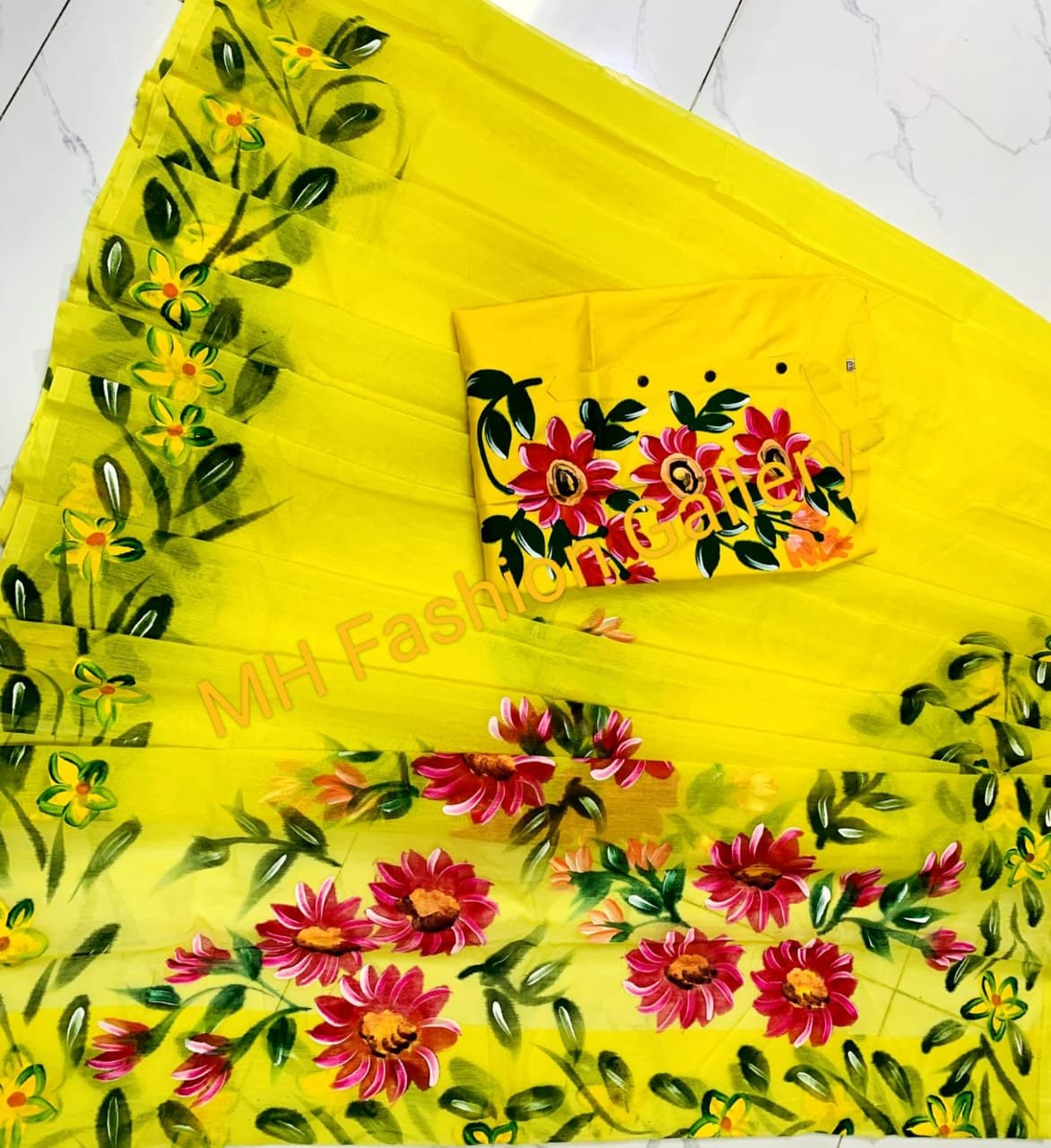 কাপল স্টাইলে এবার আসুক আলাদা ছোঁয়া!